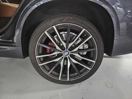 BMW X5 — photo 16