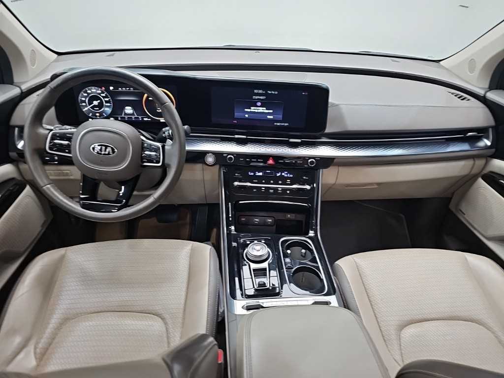 Kia Carnival — photo 07