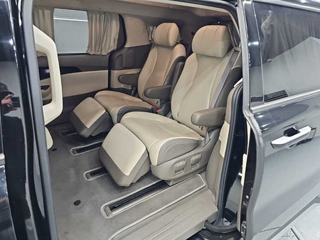 Kia Carnival — photo 12