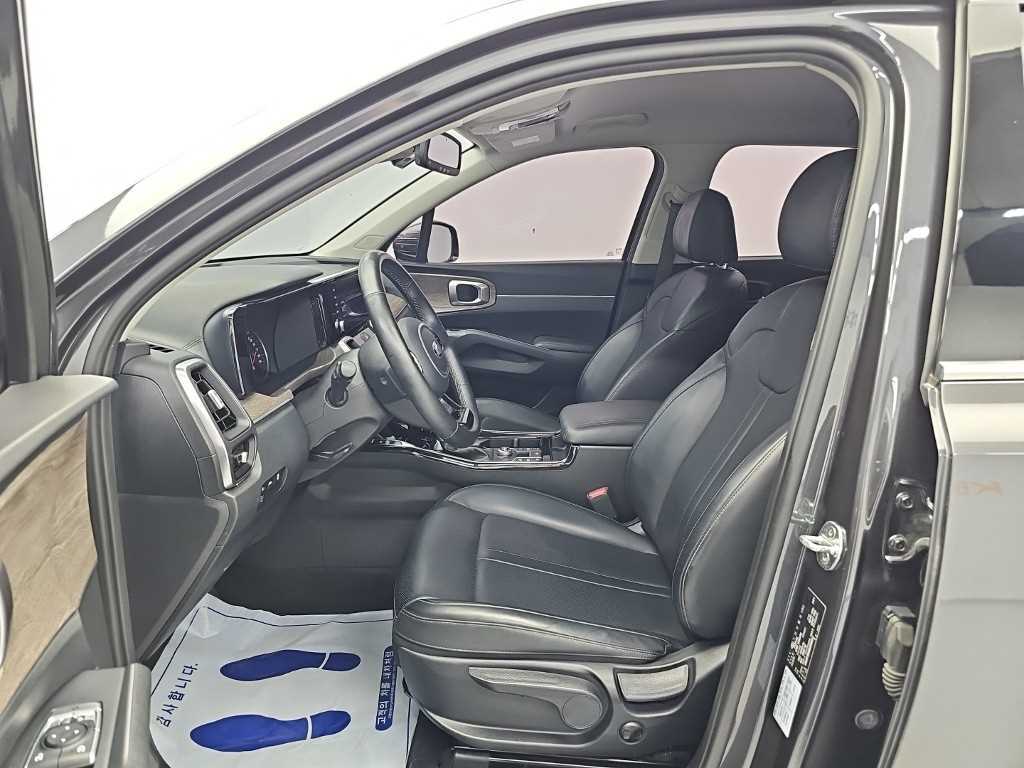 Kia Sorento — photo 11