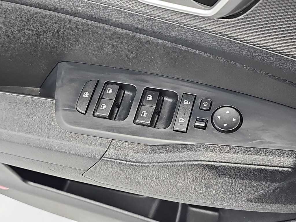 Kia Sportage — photo 16