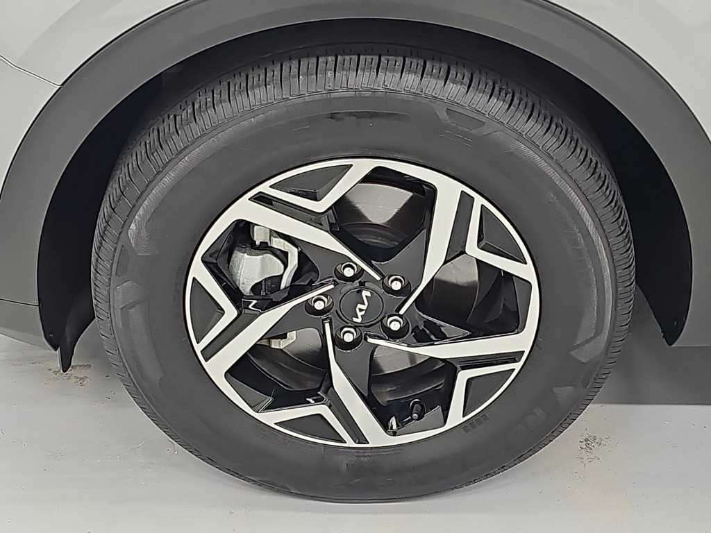 Kia Sportage — photo 18