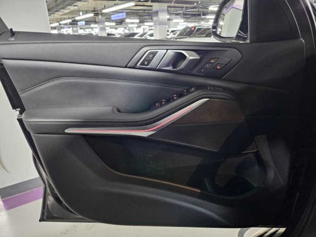 BMW X5 — photo 11