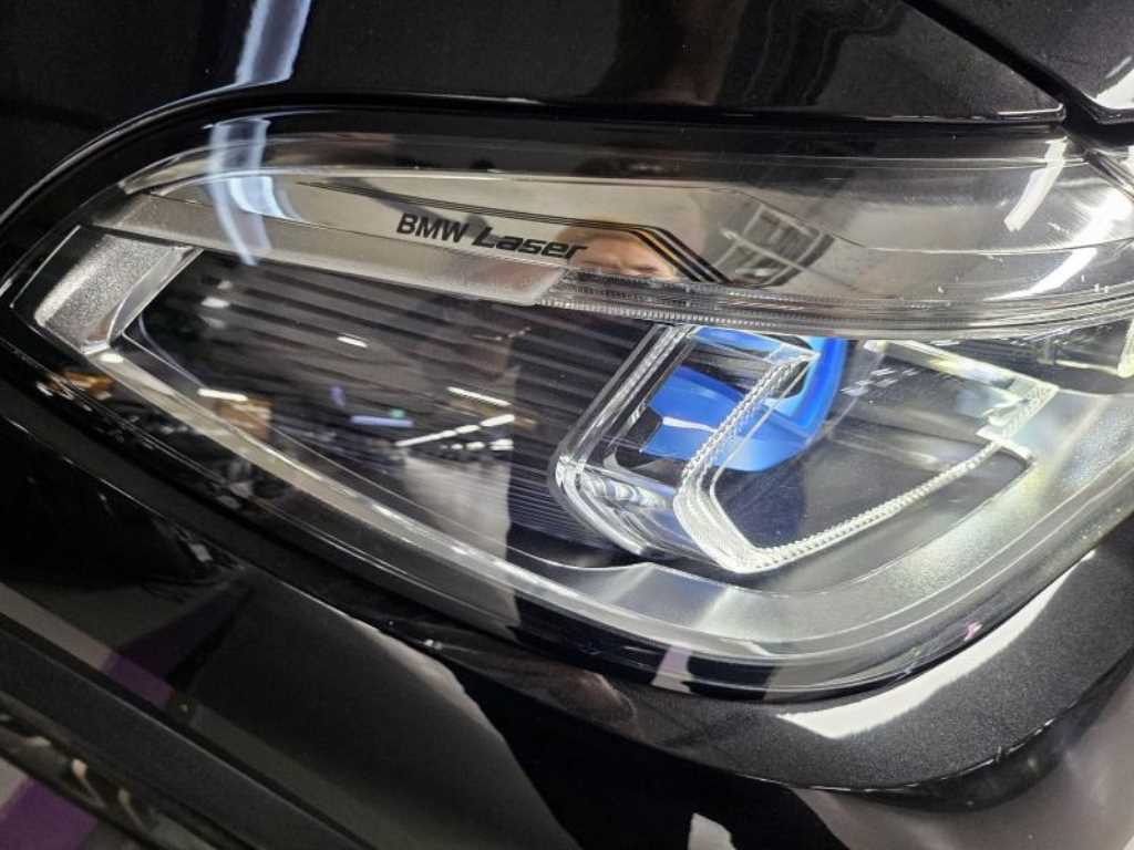 BMW X5 — photo 17