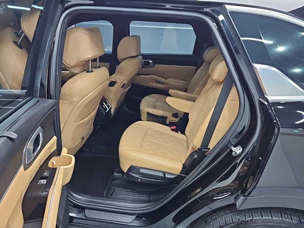 Kia Sorento — photo 12