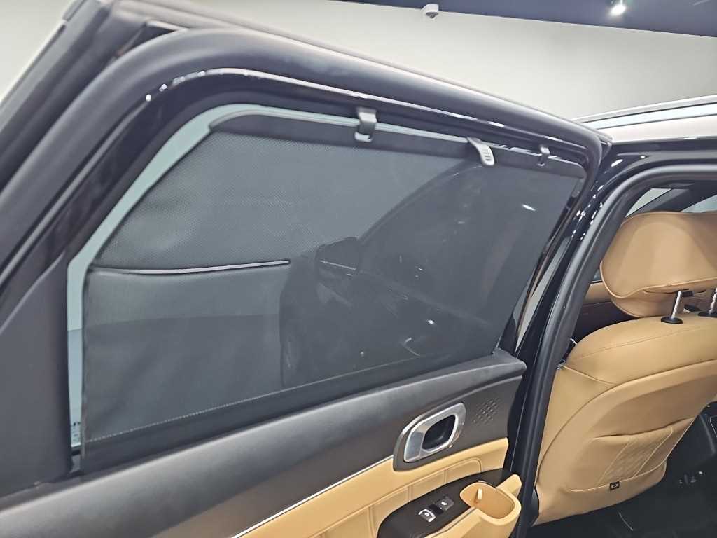Kia Sorento — photo 13