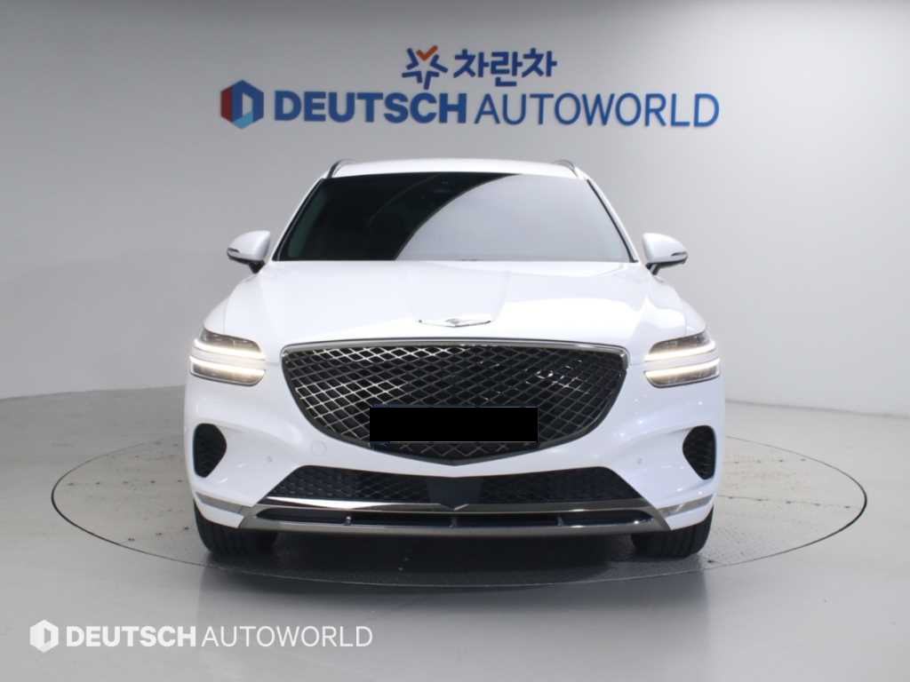 Genesis GV70 — photo 03