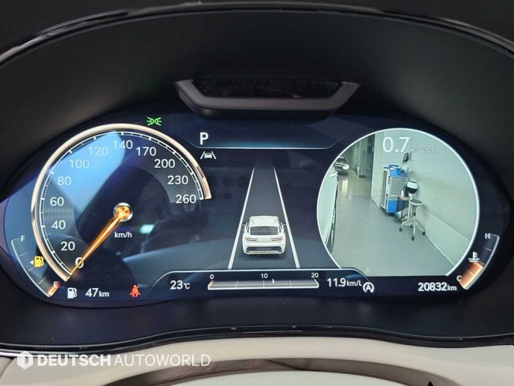 Genesis GV70 — photo 08