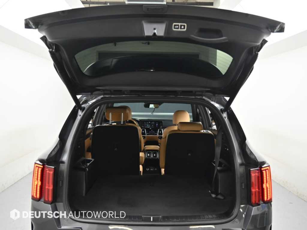 Kia Sorento — photo 19