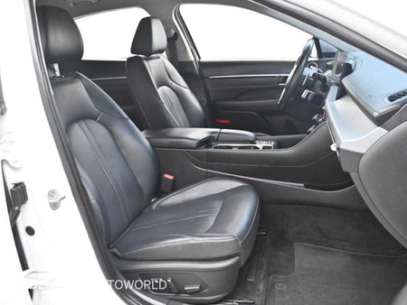 Hyundai Sonata — photo 10