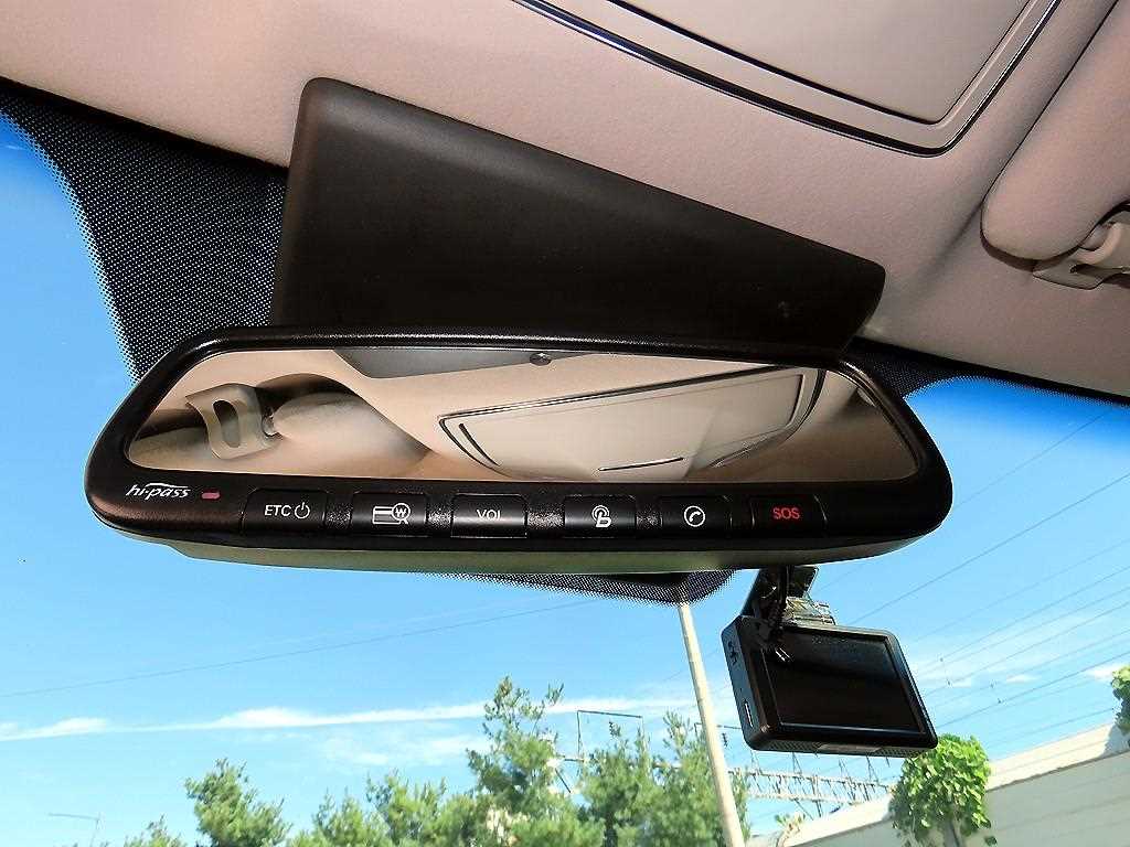 Hyundai Equus — photo 16
