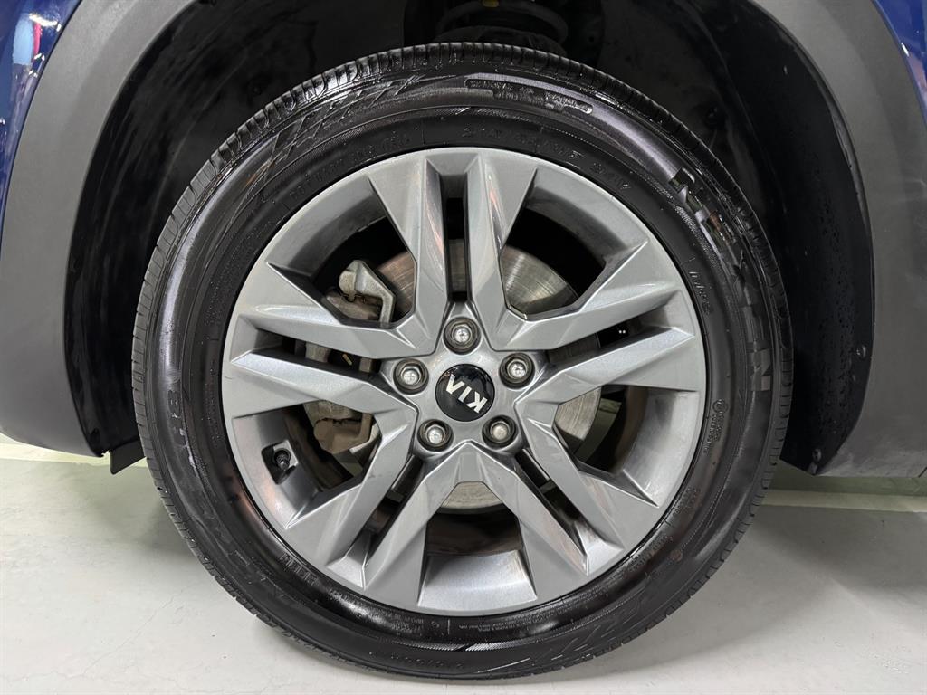 Kia Seltos — photo 18
