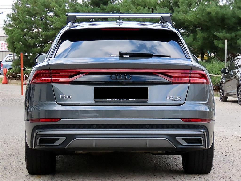 Audi Q8 — photo 04