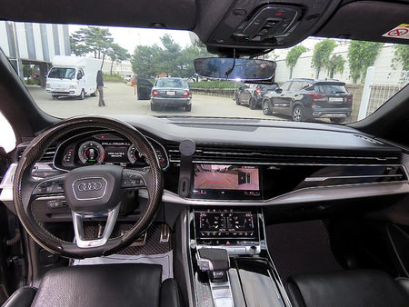 Audi Q8 — photo 07