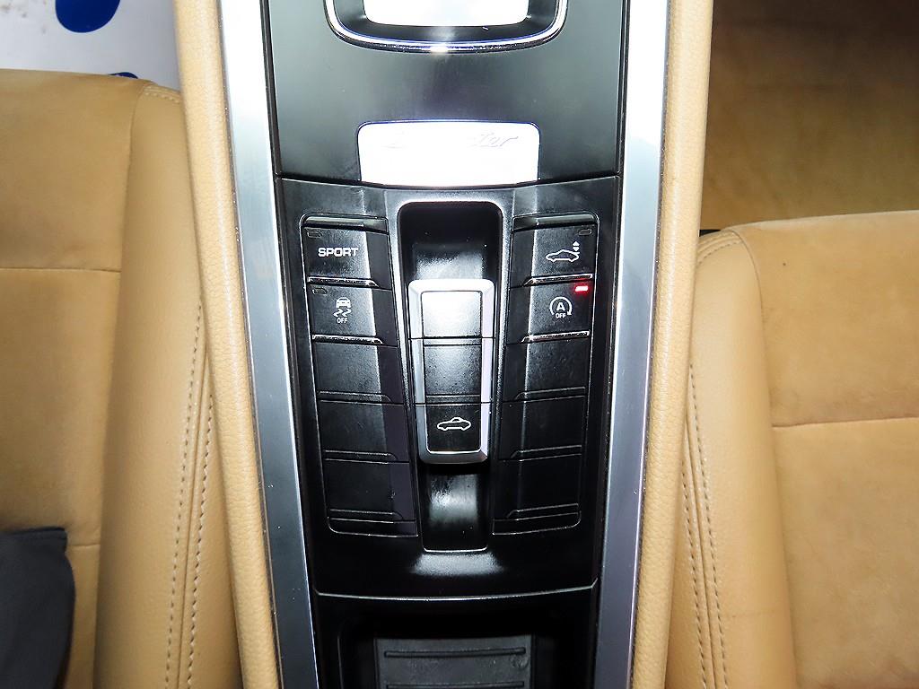 Porsche Boxster — photo 14