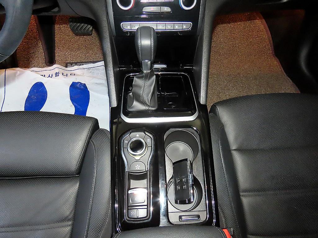 RENAULT SM6 — photo 13