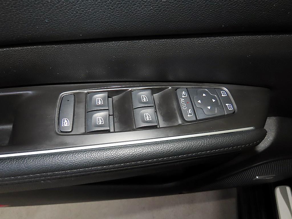 RENAULT SM6 — photo 14