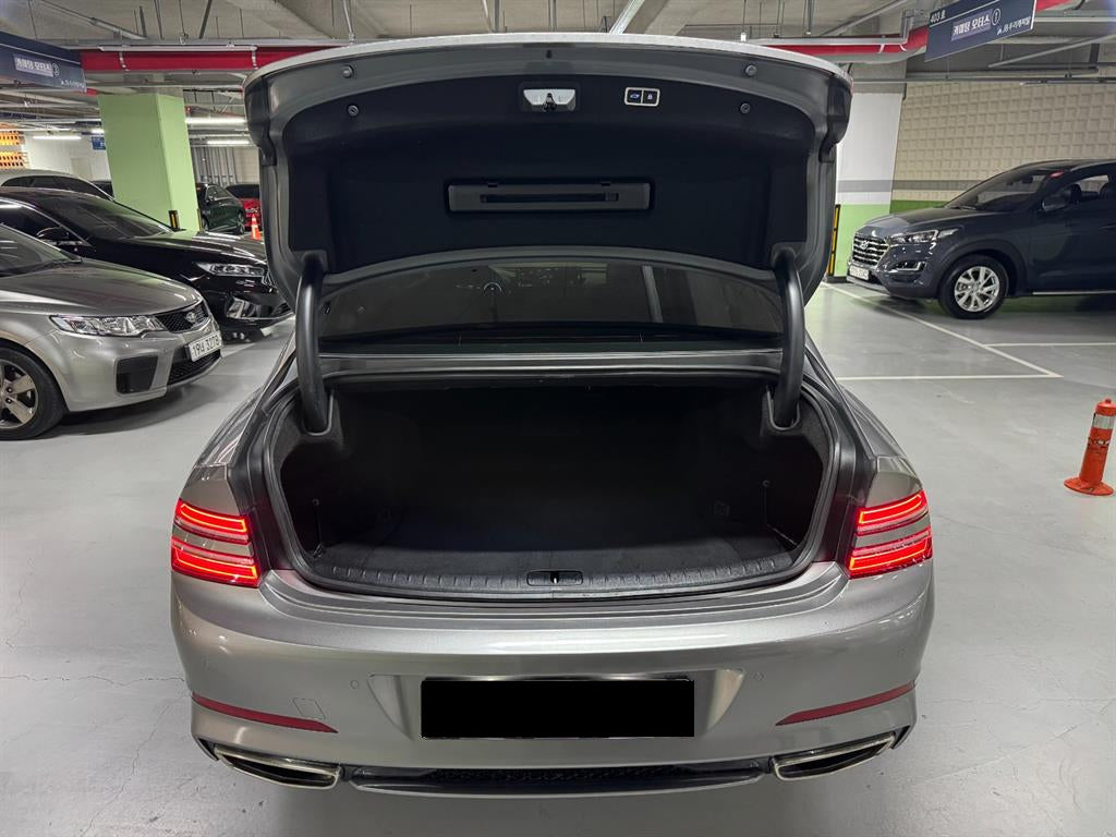 Genesis G80 — photo 05