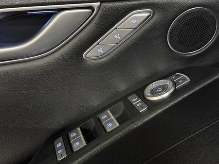Genesis G80 — photo 16