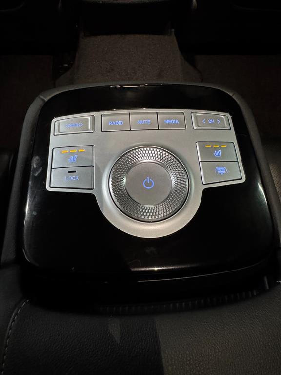Genesis G80 — photo 18
