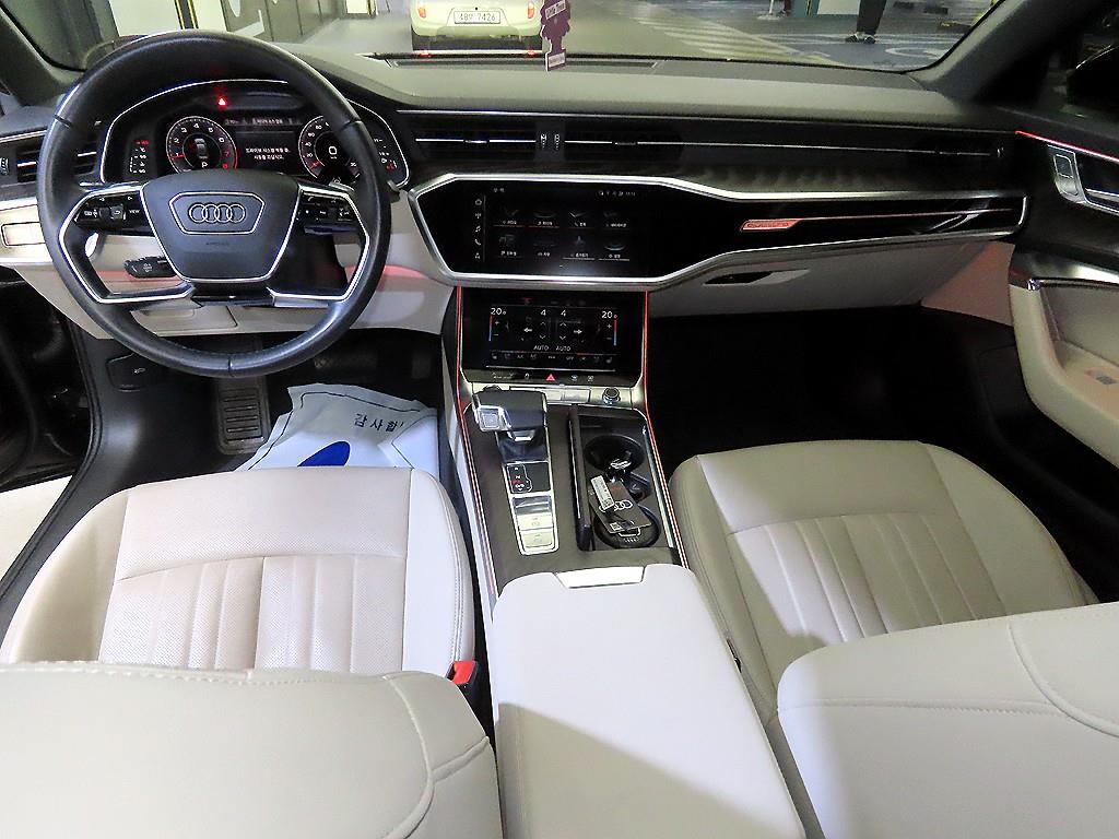 Audi A6 — photo 10