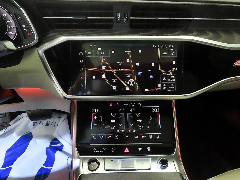 Audi A6 — photo 11