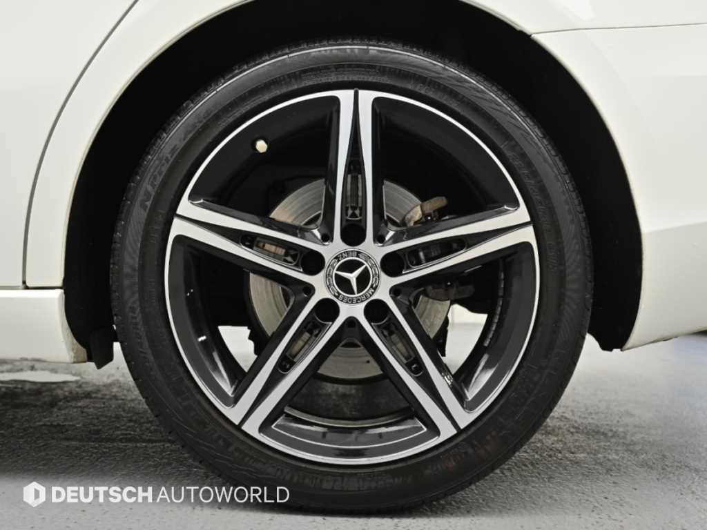 Mercedes-Benz A-Class — photo 05