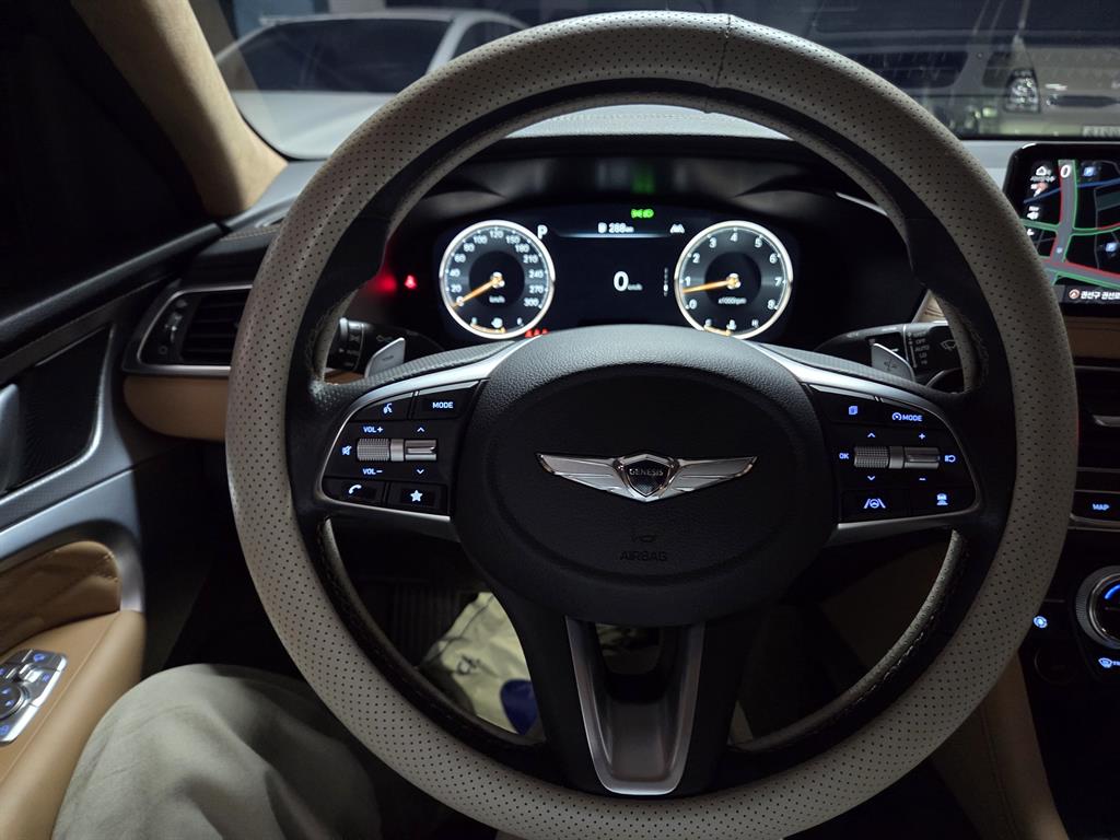 Genesis G70 — photo 07