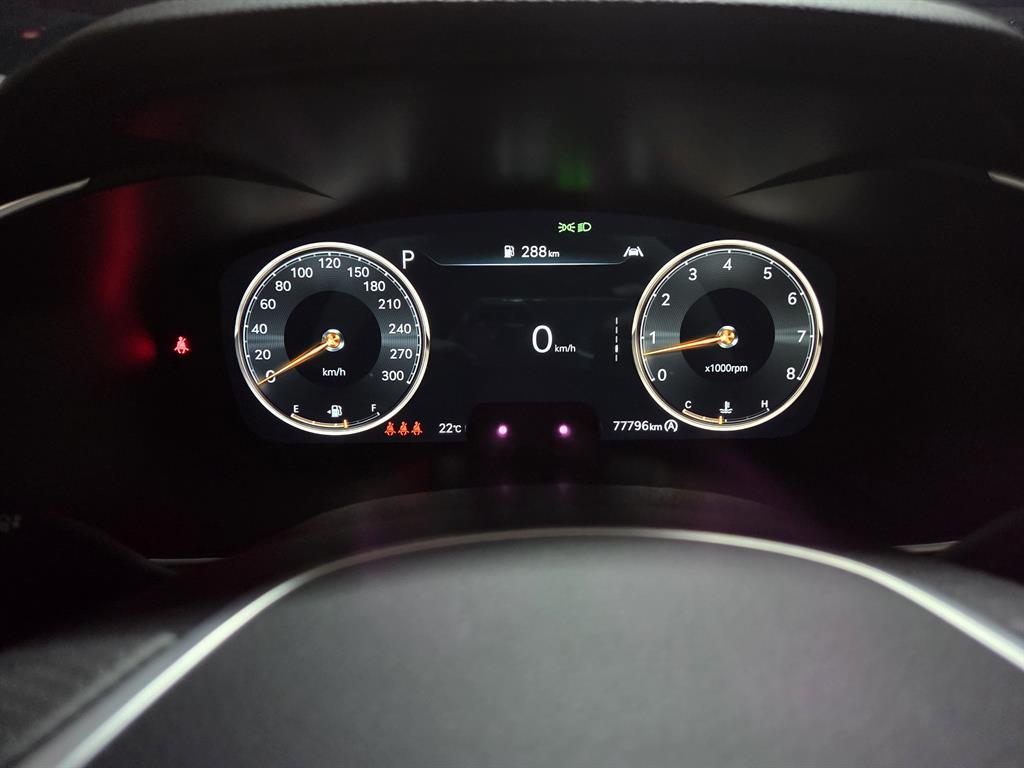 Genesis G70 — photo 08
