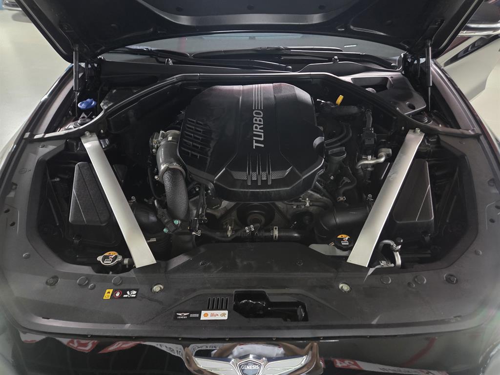 Genesis G70 — photo 18