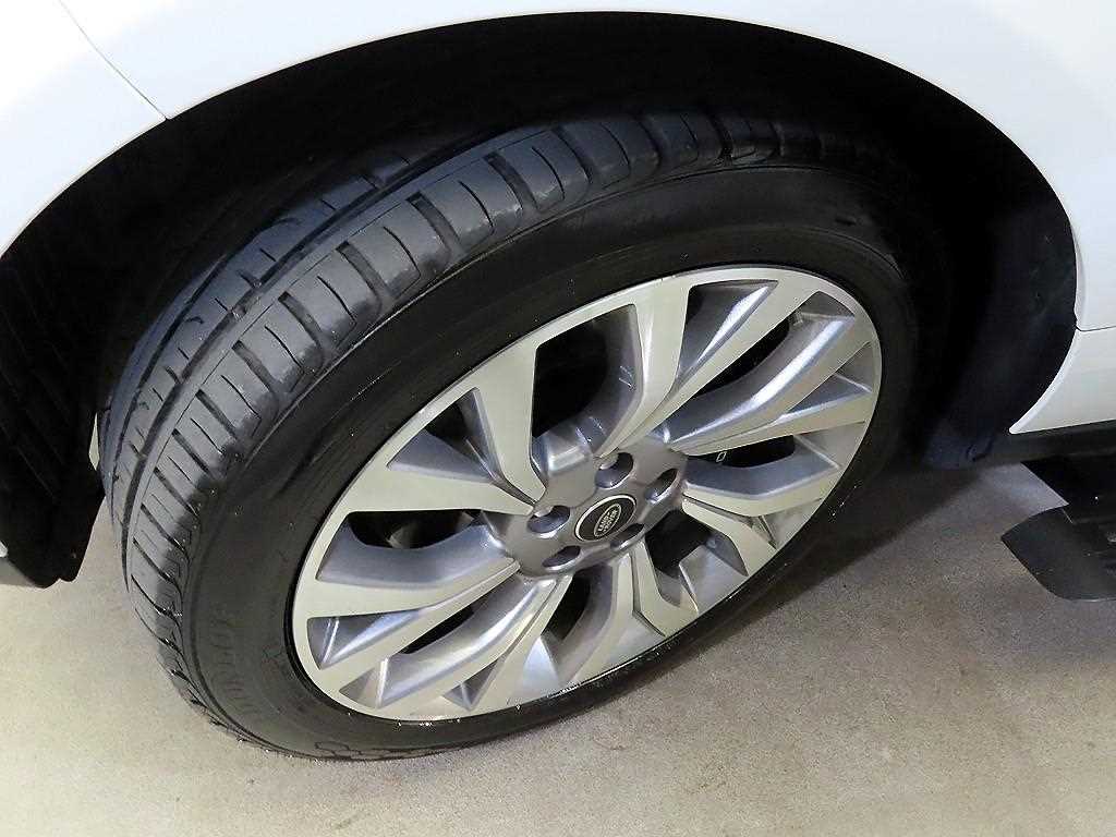 Land Rover Range Rover — photo 20