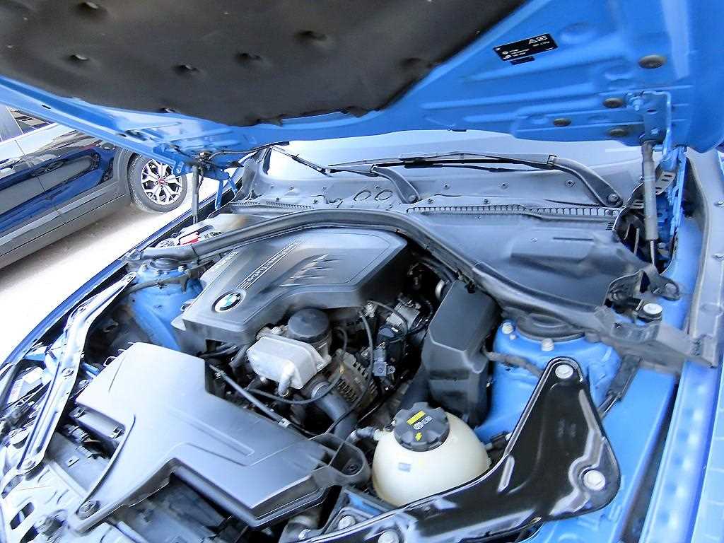 BMW 4-Series — photo 18