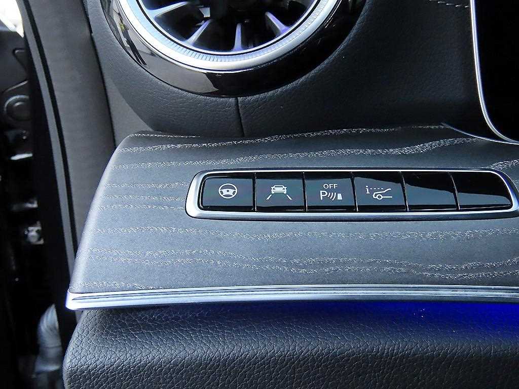 Mercedes-Benz CLS-Class — photo 12