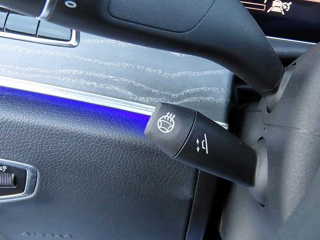 Mercedes-Benz CLS-Class — photo 13