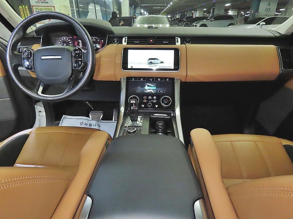 Land Rover Range Rover Sport — photo 10