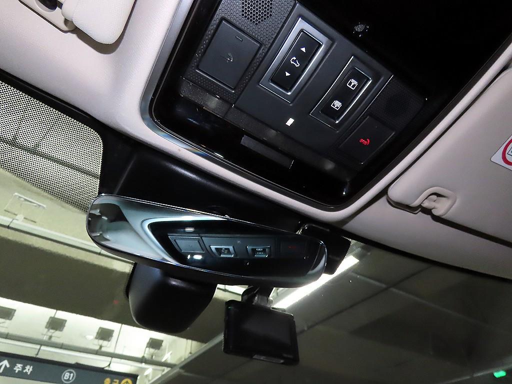 Land Rover Range Rover Sport — photo 14