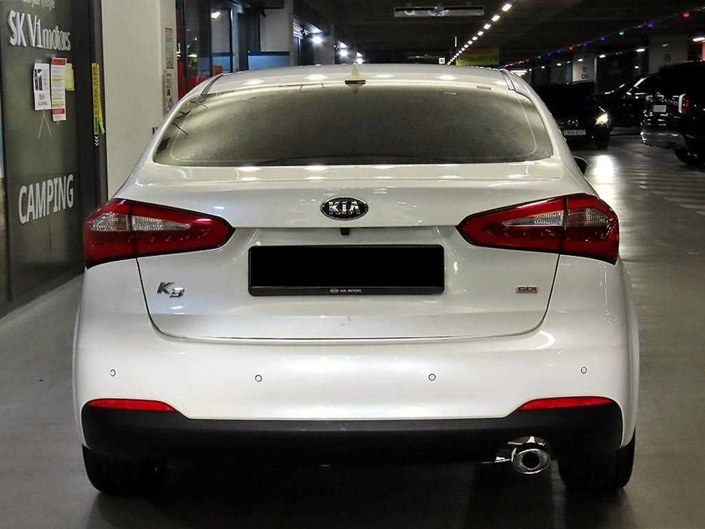 Kia K3 — photo 05