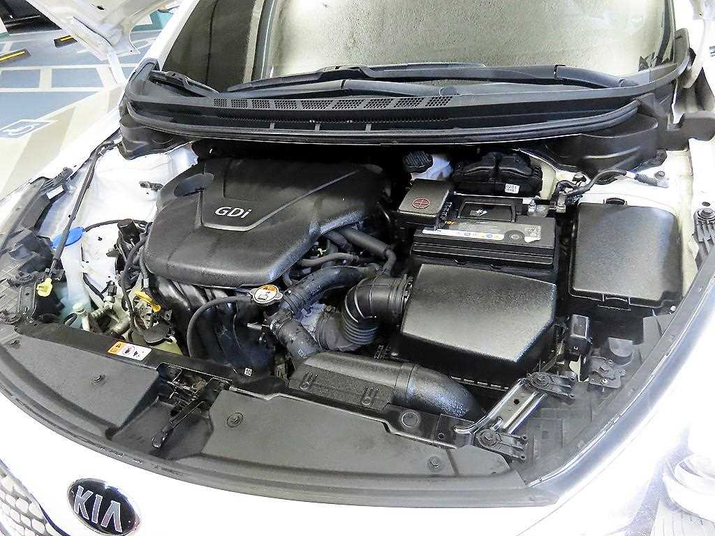 Kia K3 — photo 18