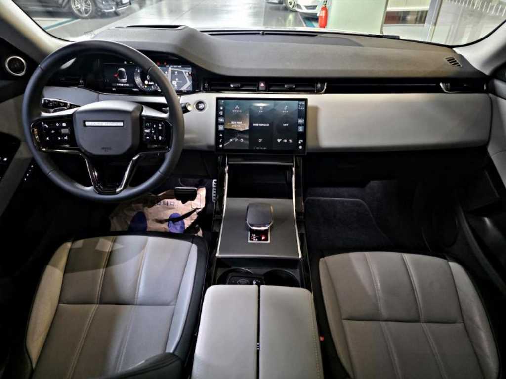 Land Rover Range Rover Evoque — photo 11