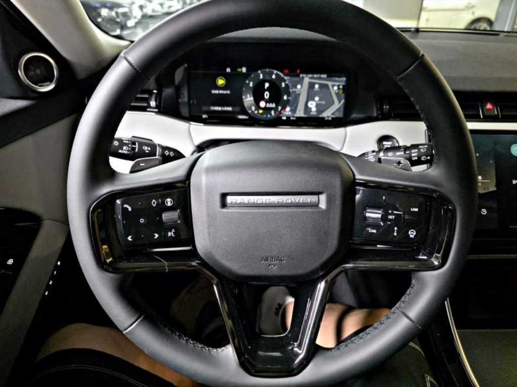 Land Rover Range Rover Evoque — photo 14