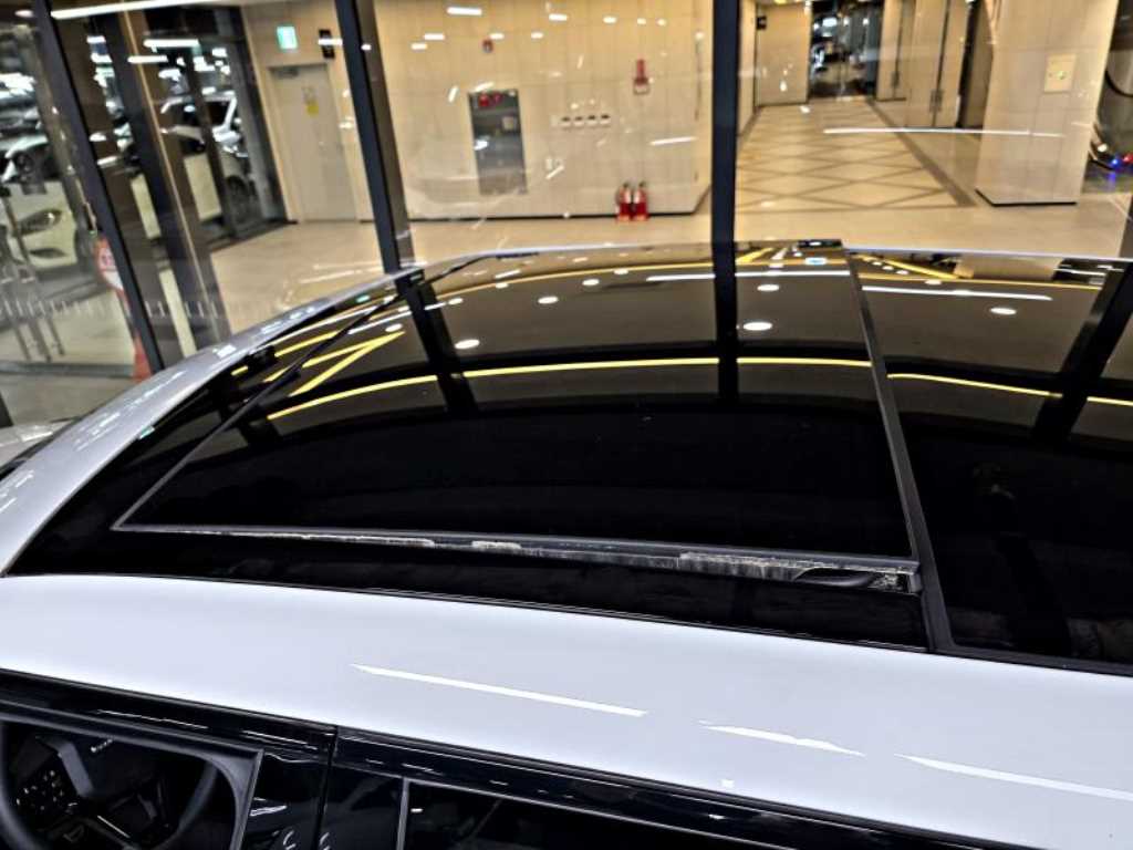 Land Rover Range Rover Evoque — photo 18
