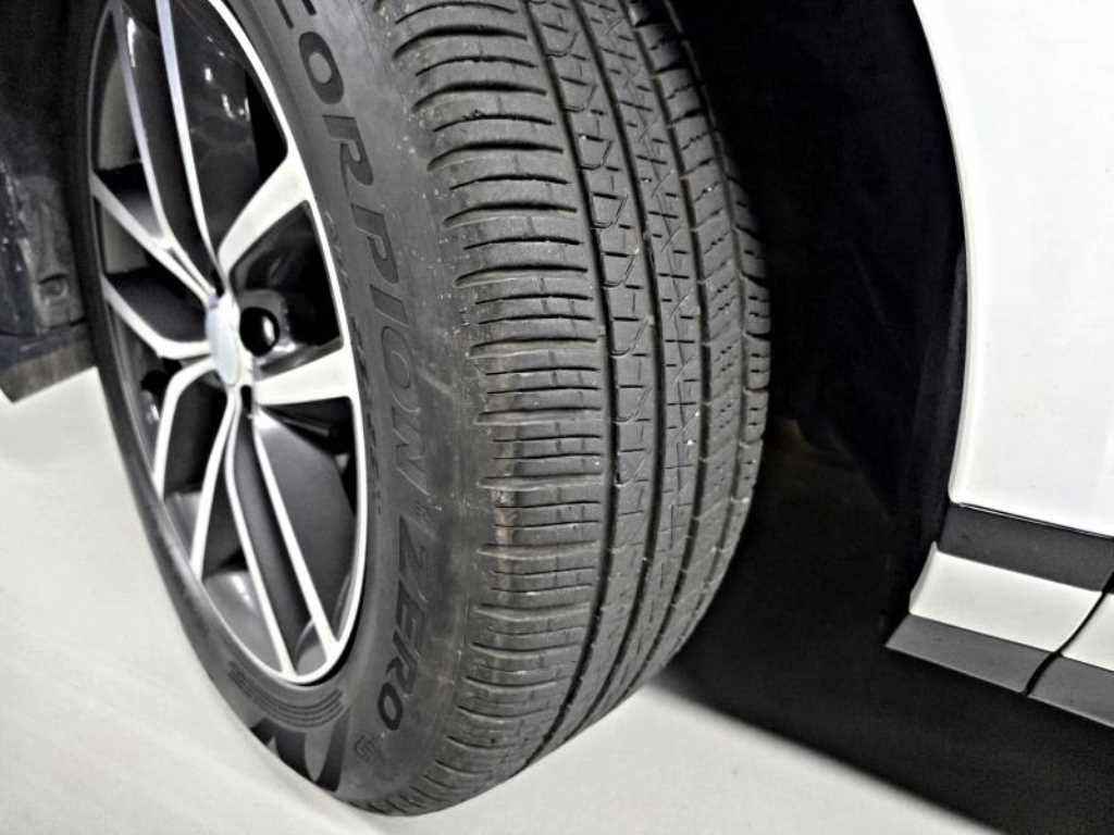 Land Rover Range Rover Evoque — photo 20