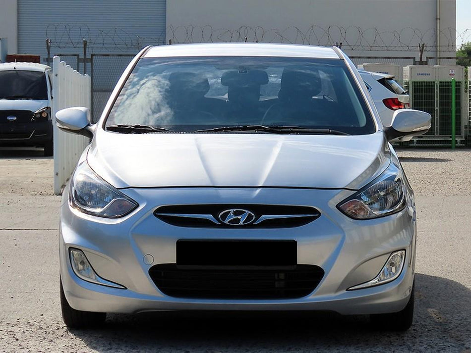 Hyundai Accent — photo 01