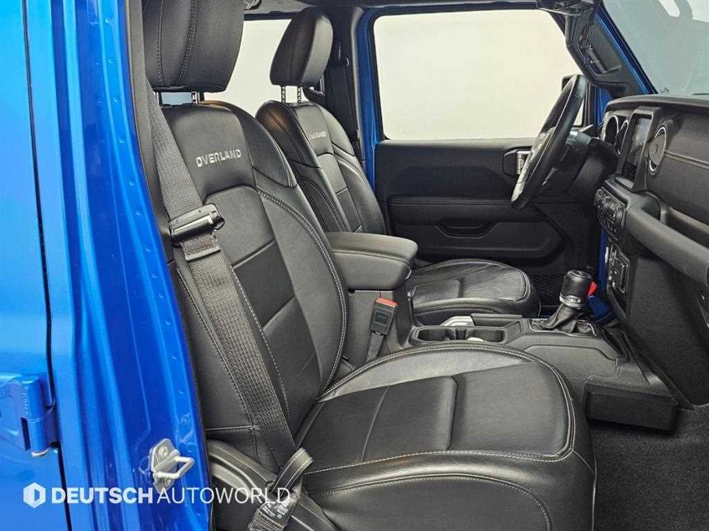 Jeep Wrangler — photo 10