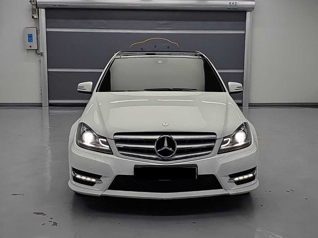 Mercedes-Benz C-Class — photo 02
