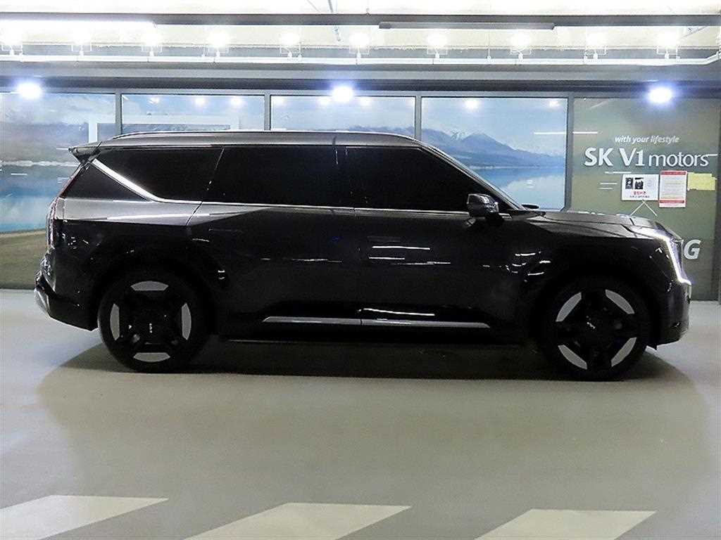 Kia EV9 — photo 03