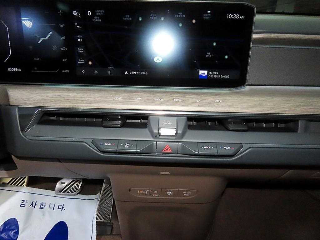Kia EV9 — photo 11
