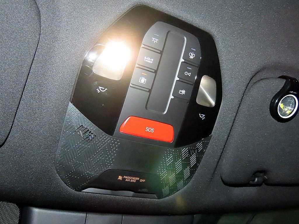 Kia EV9 — photo 14