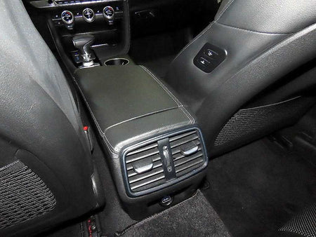 Genesis G70 — photo 17