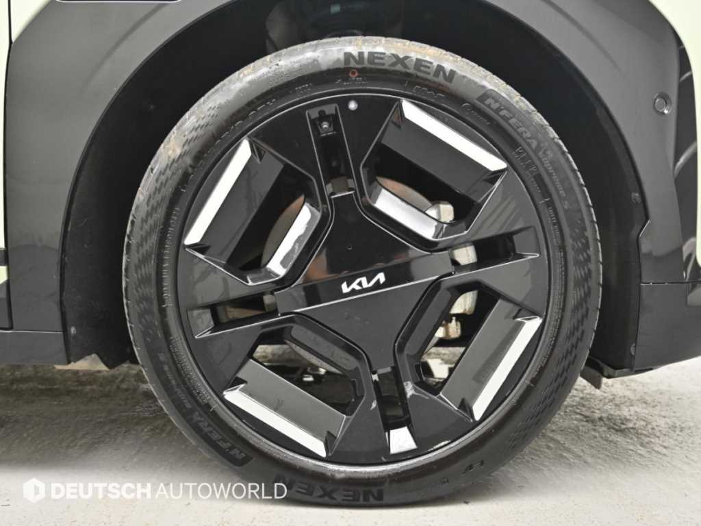 Kia EV3 — photo 05